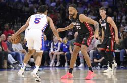 开云体育app-太阳惨败76人遭遇三连败