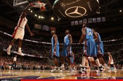 开云体育登录-骑士客场击败快船，终结两连败