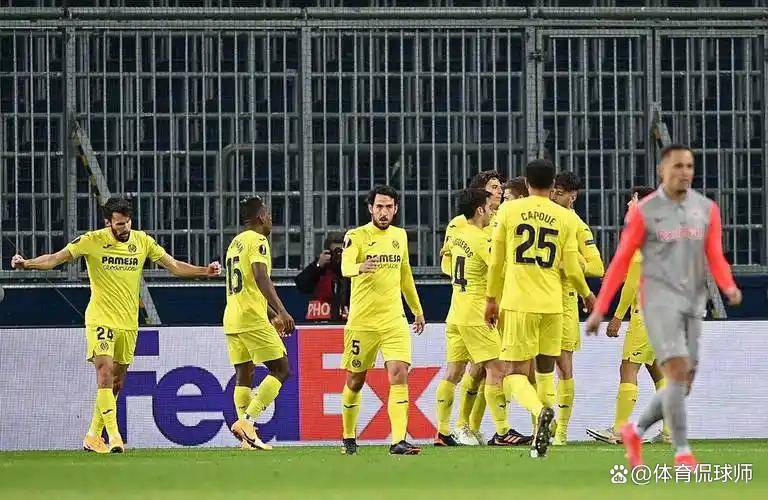 皇家马德里逆转胜比利亚雷亚尔,重回联赛榜首位置 皇家马德里逆转胜比利亚雷亚尔,重回联赛榜首位置